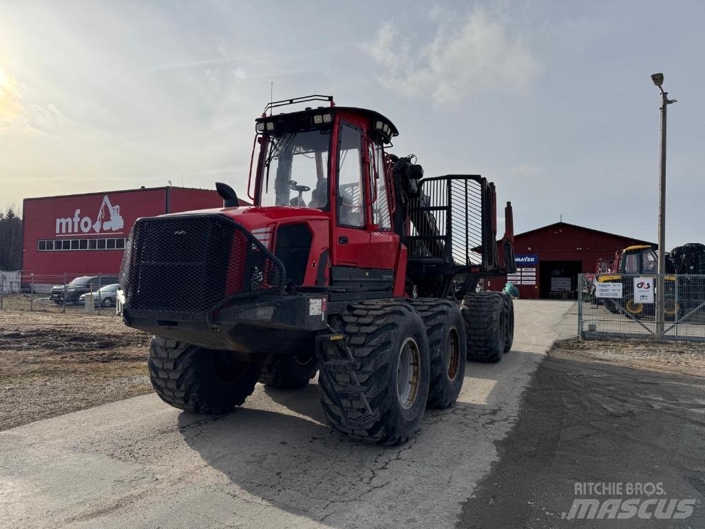 Komatsu 895 Kihordók