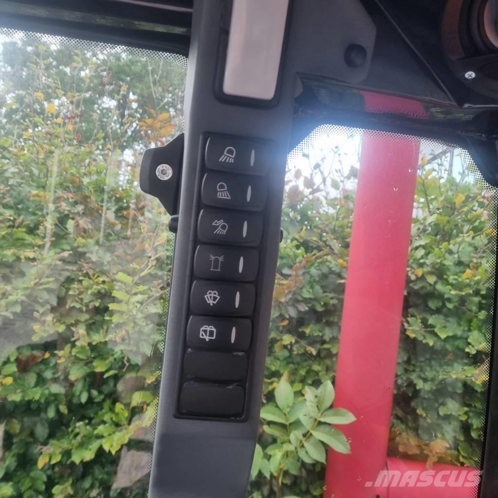 Doosan DL60 Gumikerekes homlokrakodók