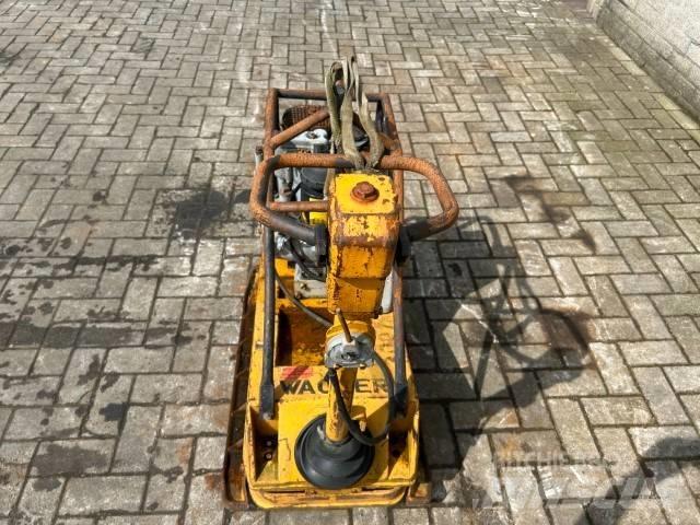 Wacker DPU 3345 H Vibrátorok