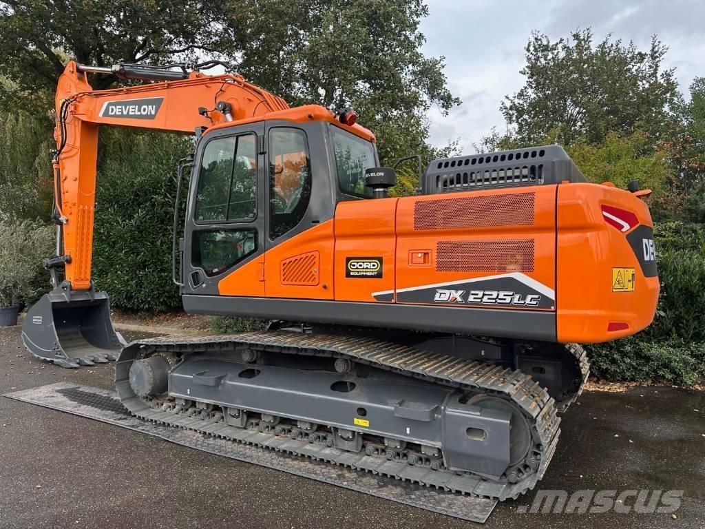Develon DX 225 LC-7M Lánctalpas kotrók