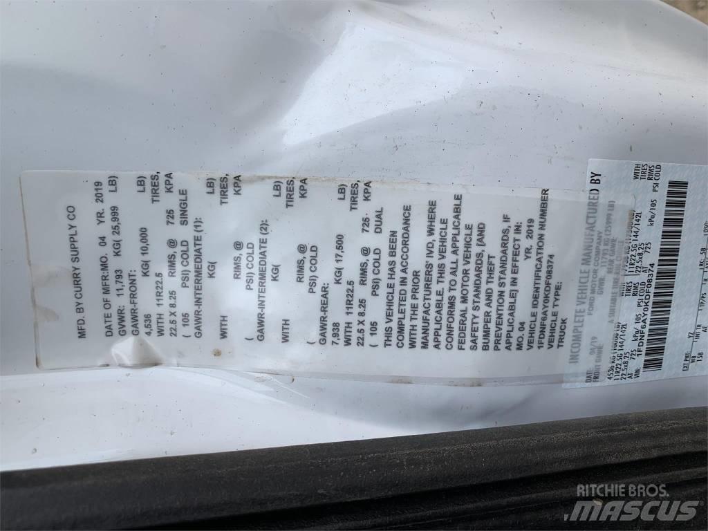 Ford F 650 XL SD Vízszállító teherautók