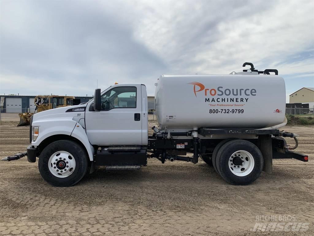Ford F 650 XL SD Vízszállító teherautók