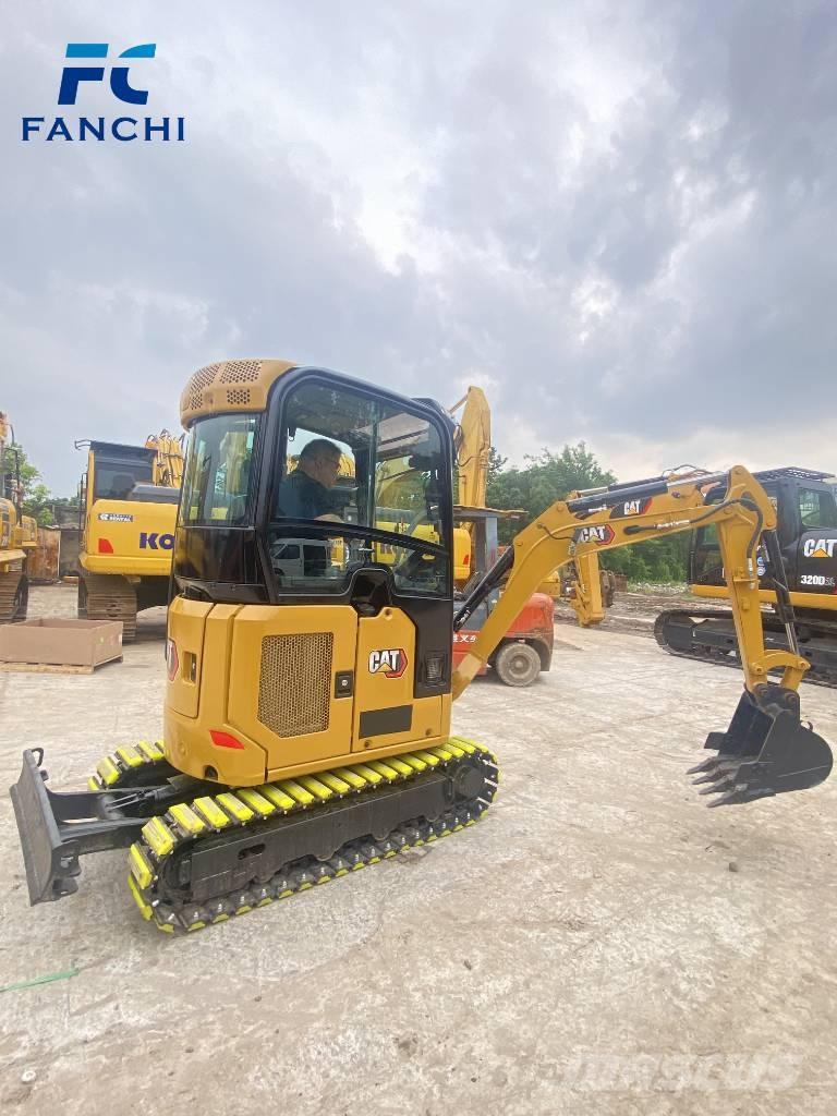 CAT 302 Lánctalpas kotrók