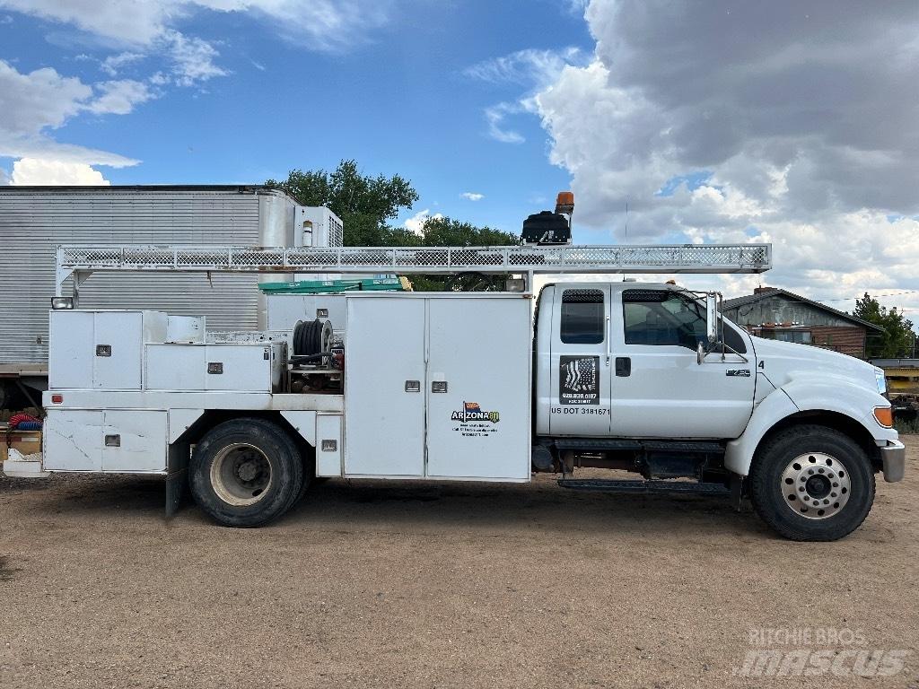 Ford F 750 XL Közúti karbantartó haszongépek