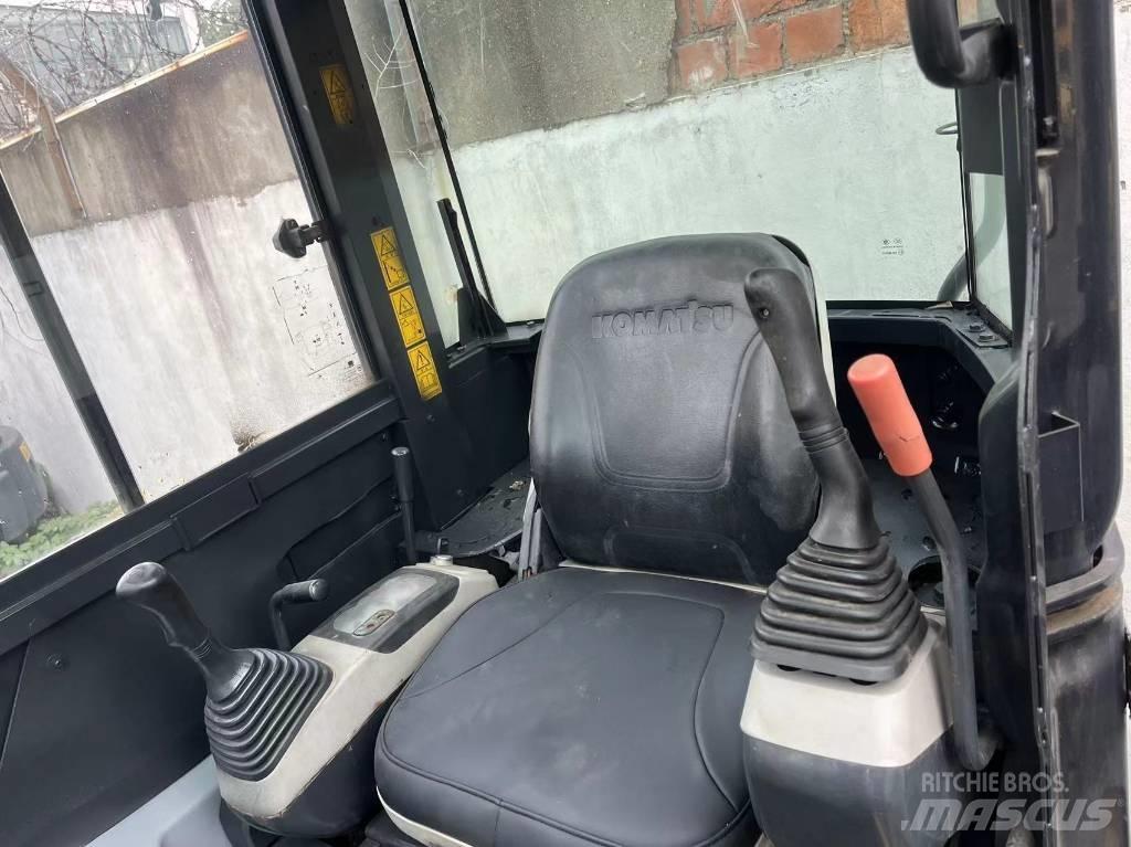 Komatsu PC 40 MR-2 Lánctalpas kotrók