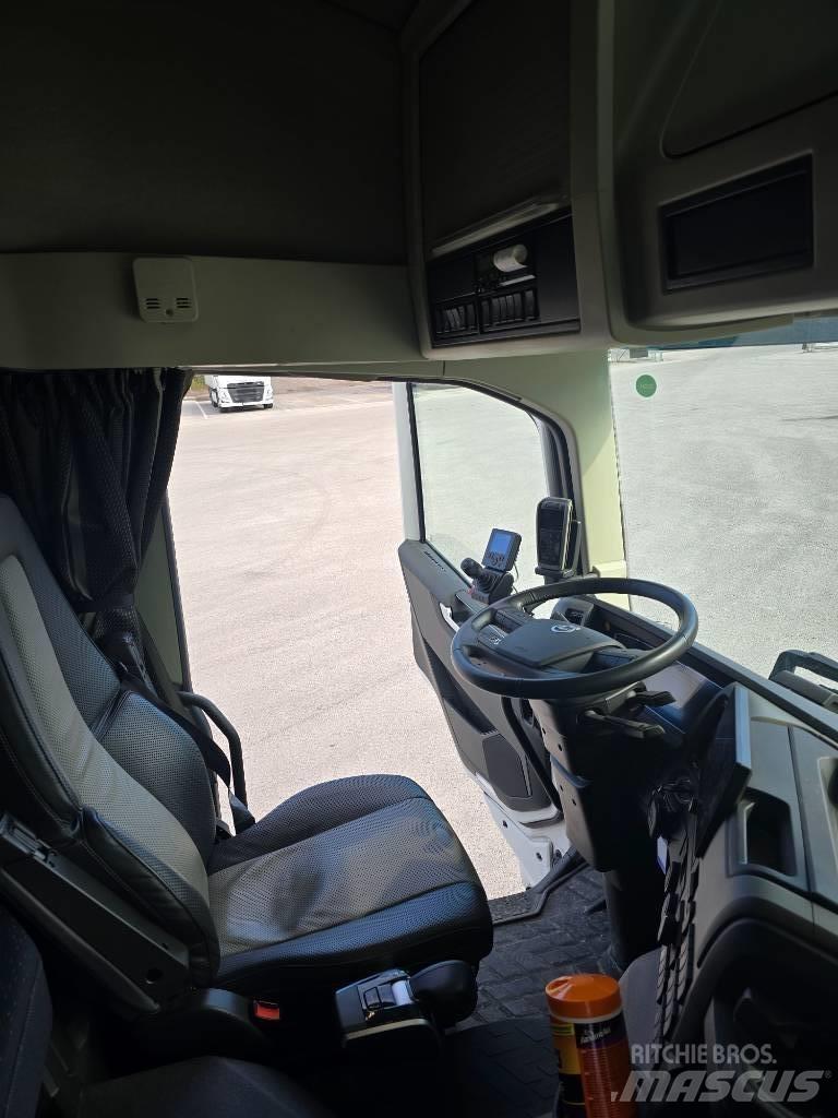 Volvo FM Electric Horgos rakodó teherautók