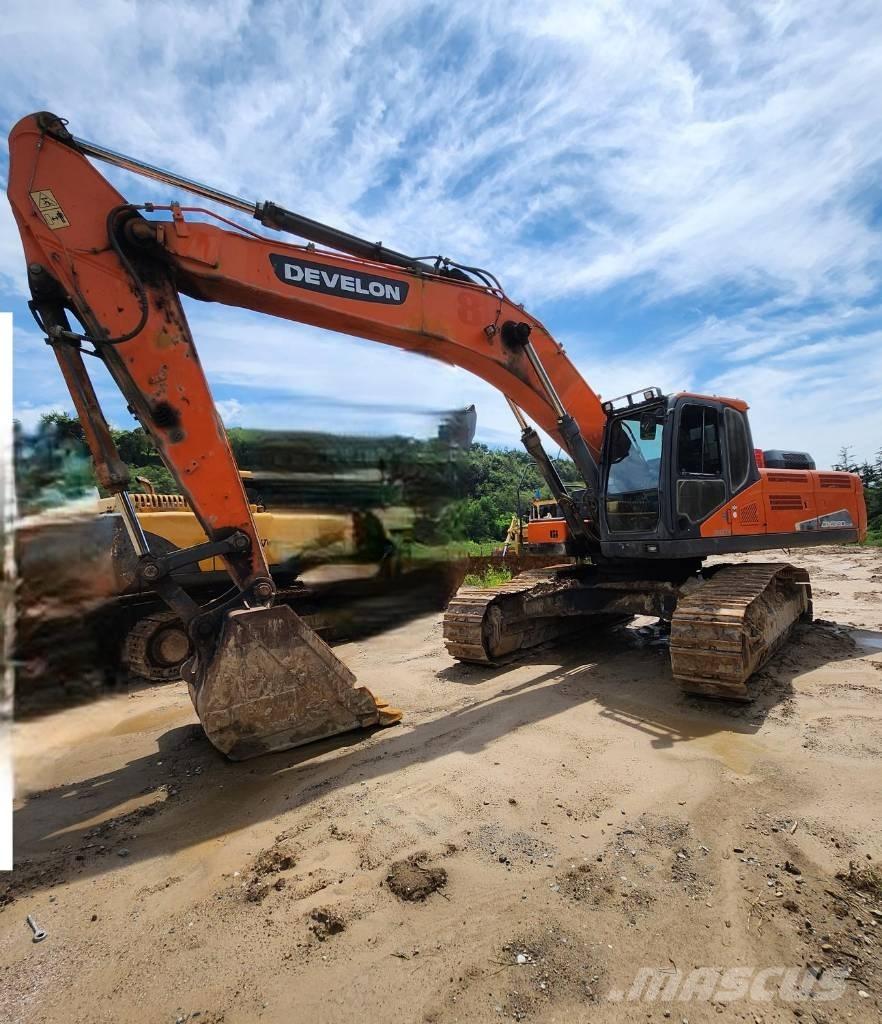 Doosan DX 380 LC-3 Lánctalpas kotrók