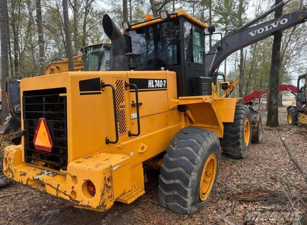 Hyundai HL 740-7 Gumikerekes homlokrakodók