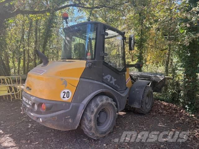 Mecalac AX 850 Gumikerekes homlokrakodók