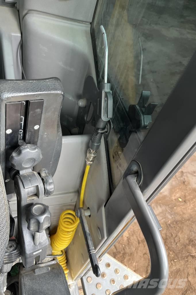 Volvo EC 300 EL Lánctalpas kotrók