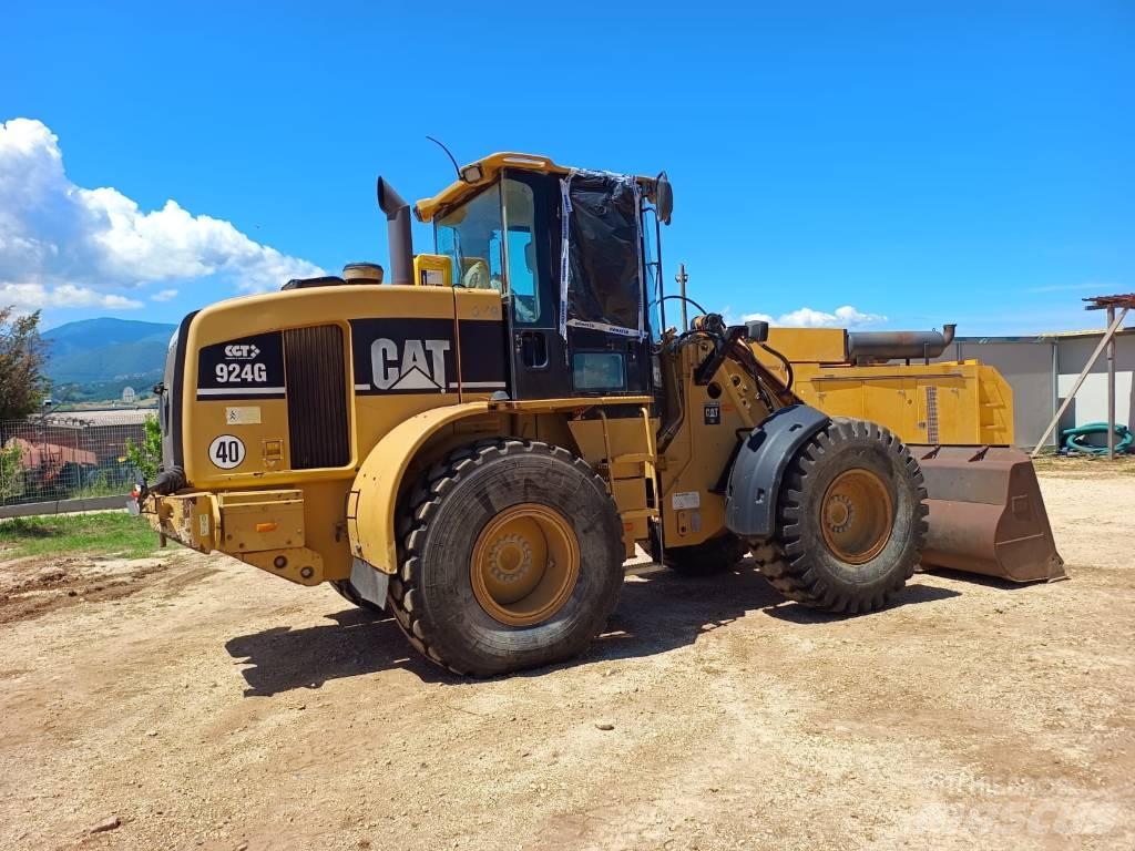 CAT 924 G Gumikerekes homlokrakodók