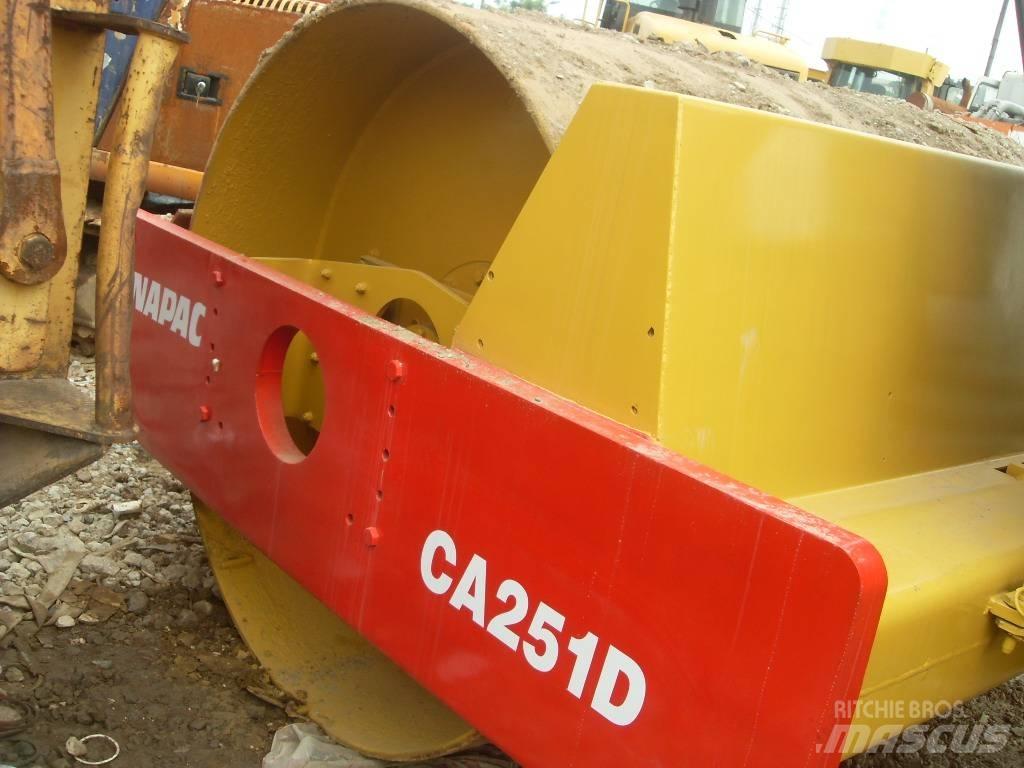 Dynapac CA 251 D Egydobos hengerek