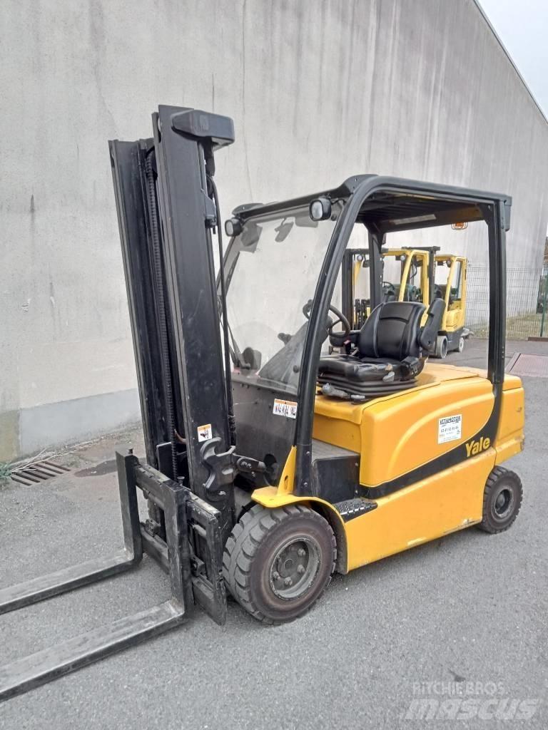 Yale ERP35 Elektromos targoncák