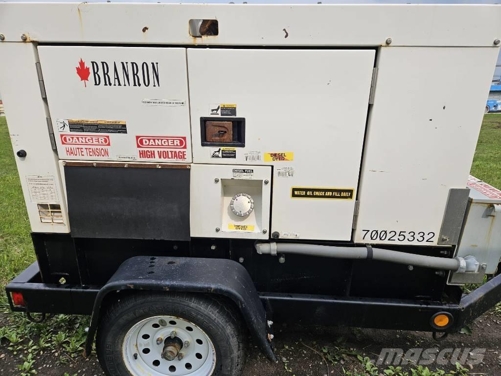 MultiQuip DCA 25 KVA Dízel áramfejlesztők