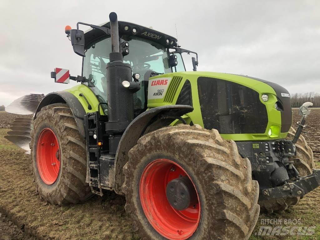 CLAAS 960 Axion Traktorok