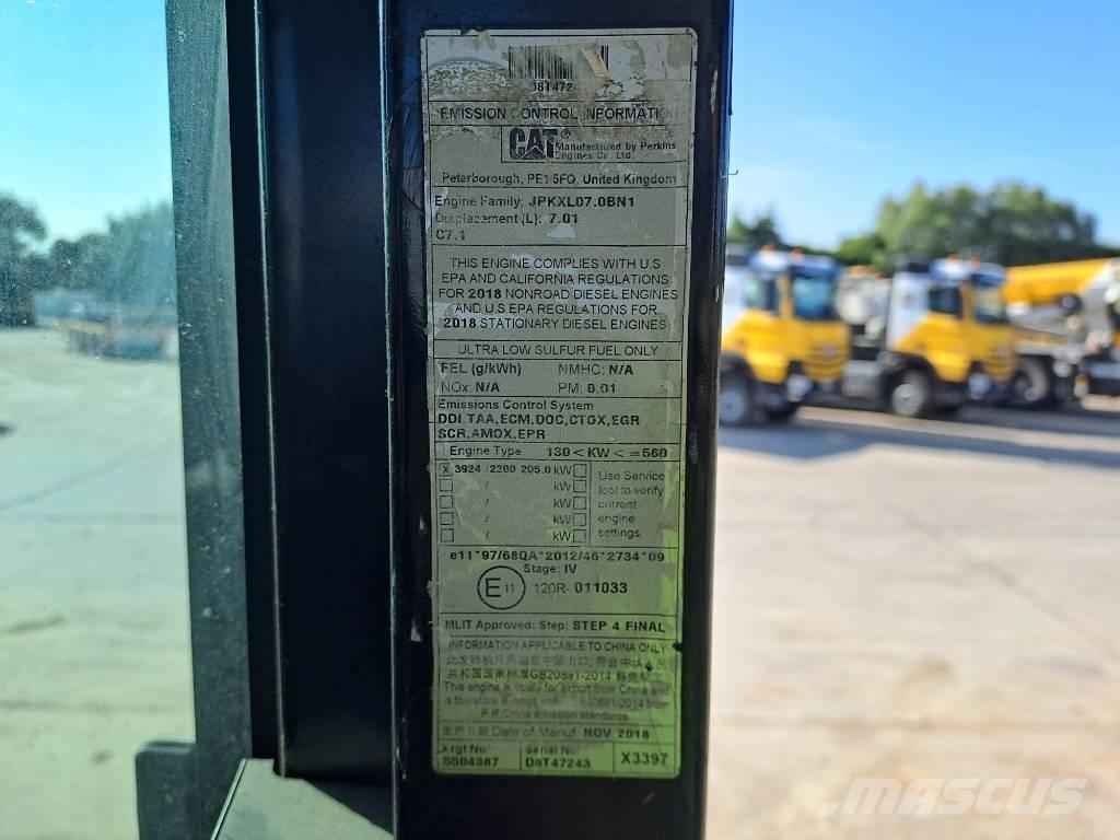 CAT 330 NG Lánctalpas kotrók
