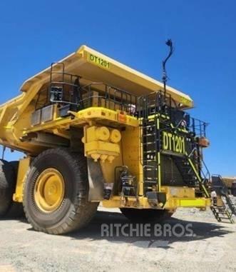 Komatsu 830 E-5 Csuklósdömperek