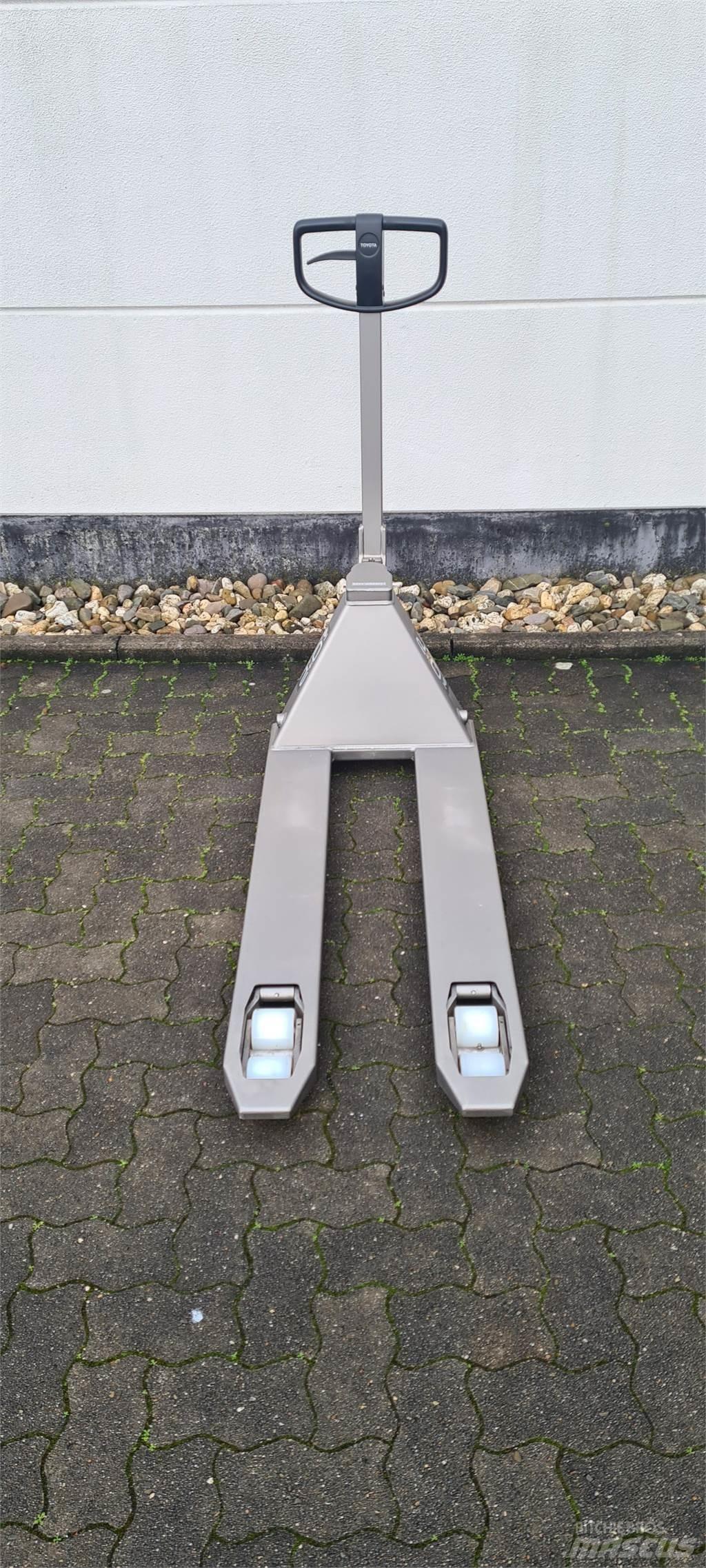 BT LHM 200ST Kézi raklapemelő