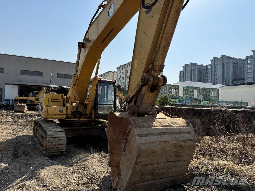 CAT 330 C Lánctalpas kotrók