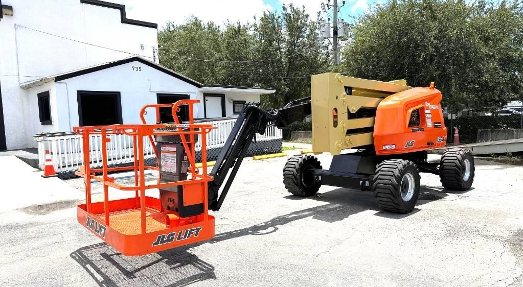 JLG 450 AJ Karos emelők