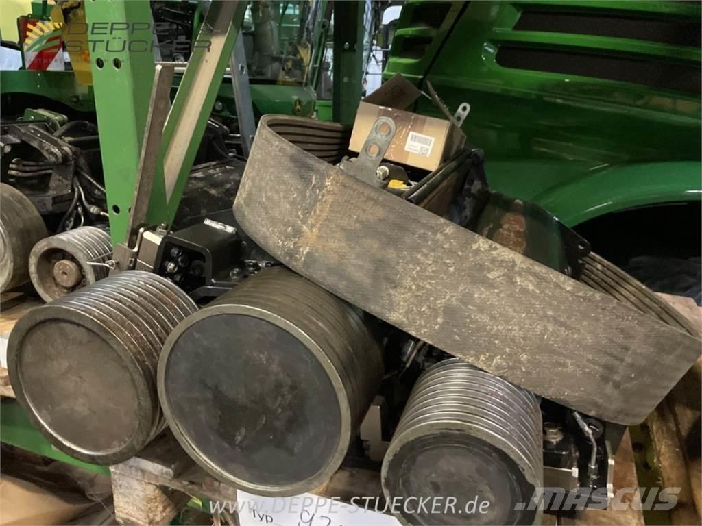 John Deere 9700i Szecskázók