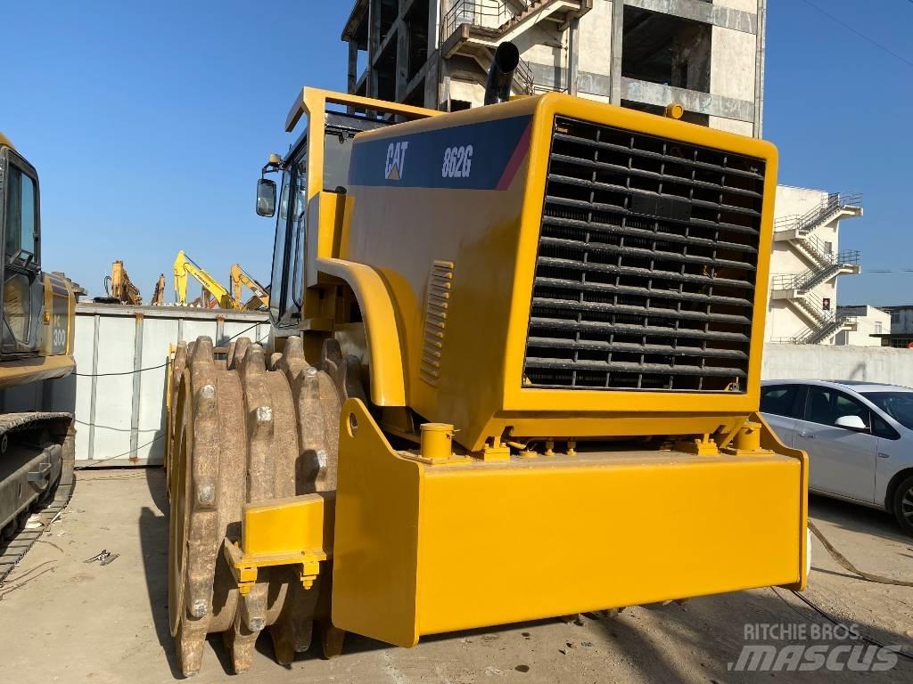 CAT 826 G Talajtömörítő gépek