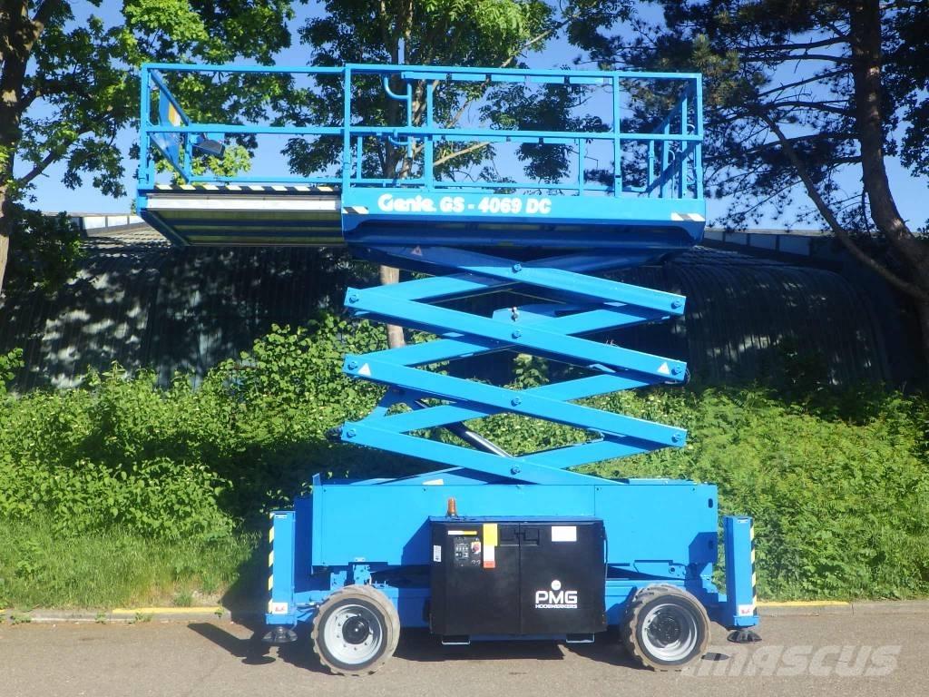 Genie GS4069DC Ollós emelők