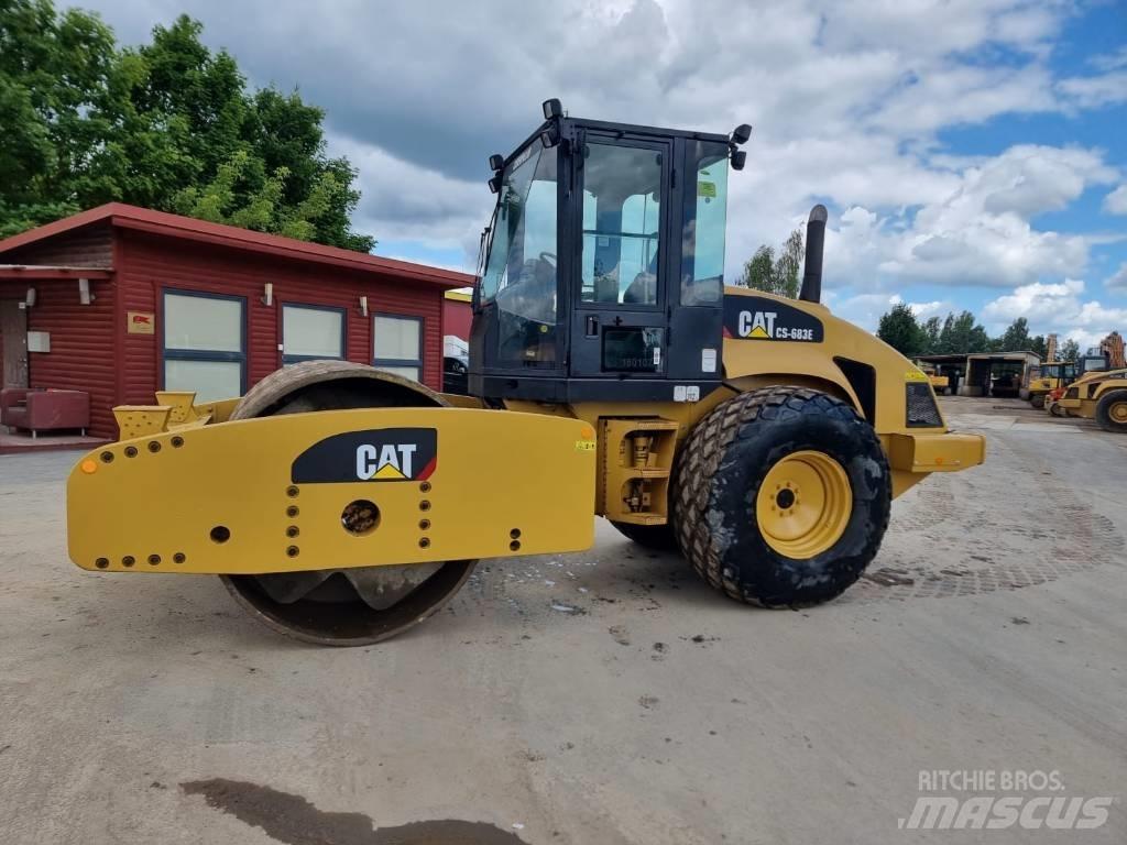 CAT CS 683 E Egydobos hengerek
