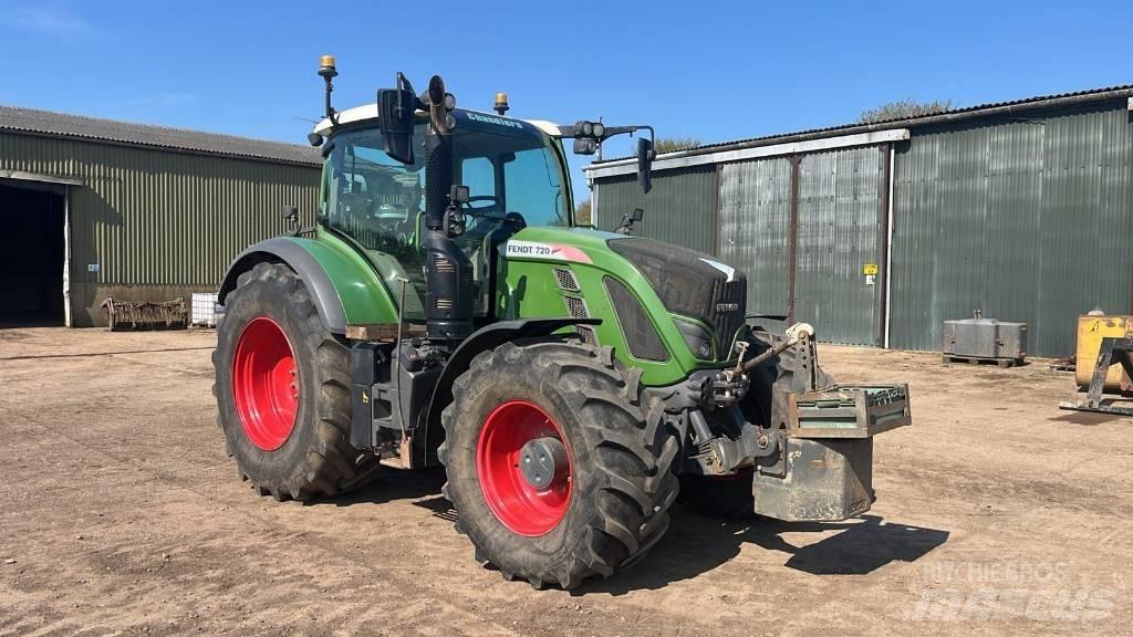 Fendt 720 Vario S4 Traktorok