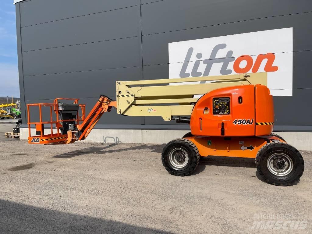 JLG 450 AJ Bomlift Karos emelők