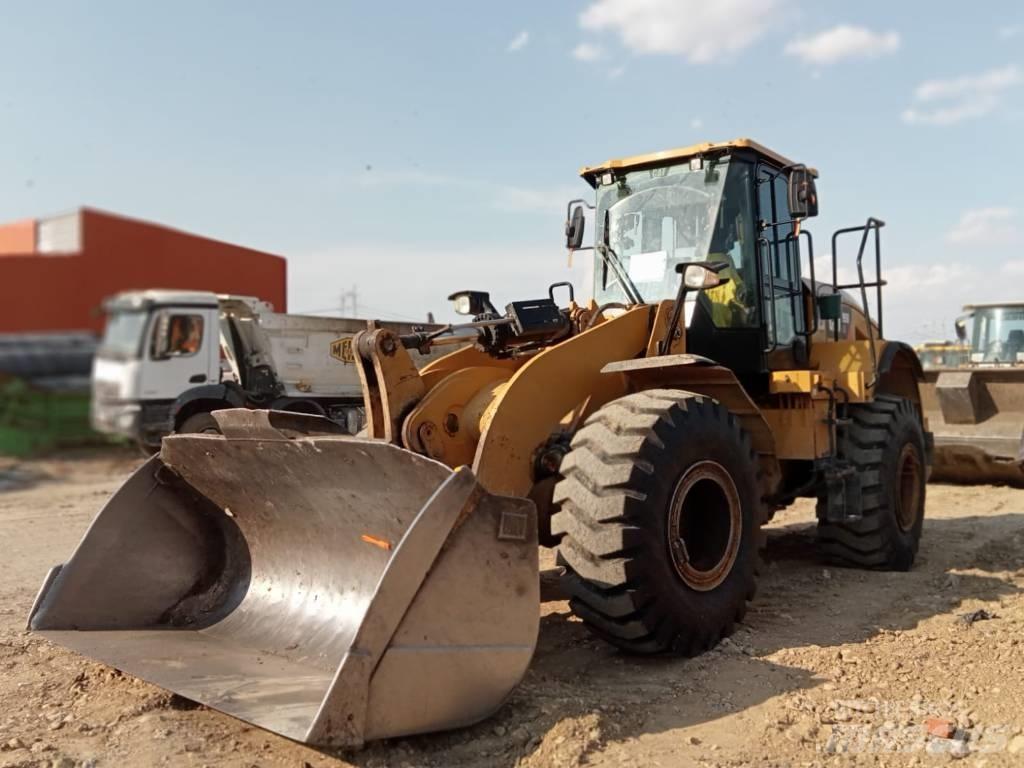 CAT 950 GC Gumikerekes homlokrakodók