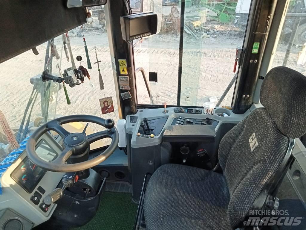 CAT 950 GC Gumikerekes homlokrakodók