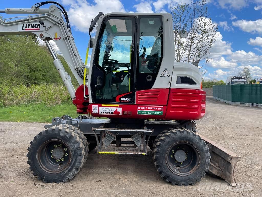 Takeuchi TB 295 W Gumikerekes kotrók