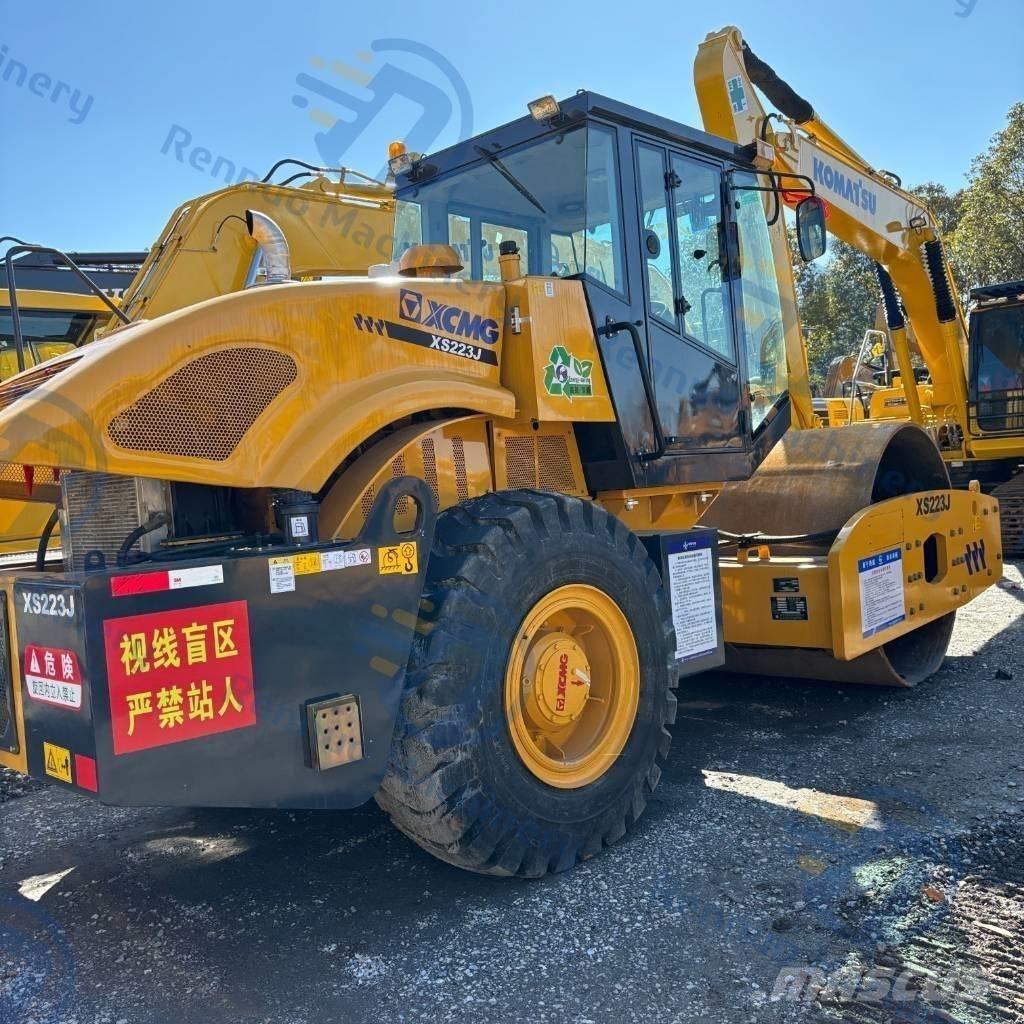 XCMG XS 223 J Egydobos hengerek