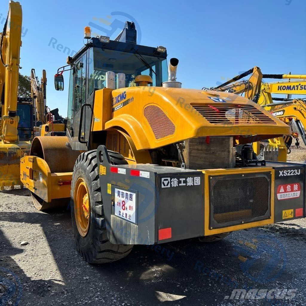 XCMG XS 223 J Egydobos hengerek