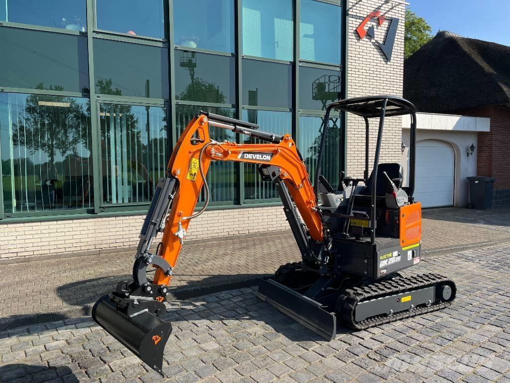 Develon DX 20 ZE Mini kotrók < 7t
