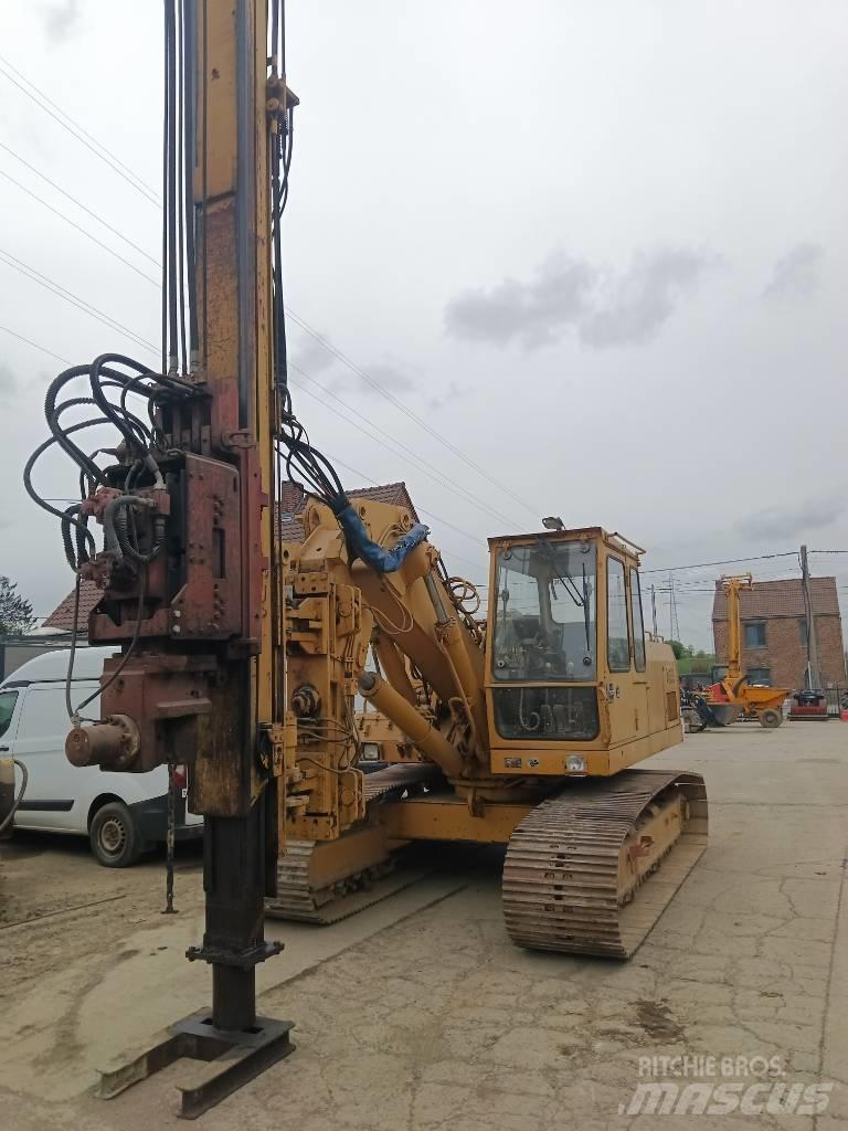 Liebherr R 922 L Lánctalpas kotrók