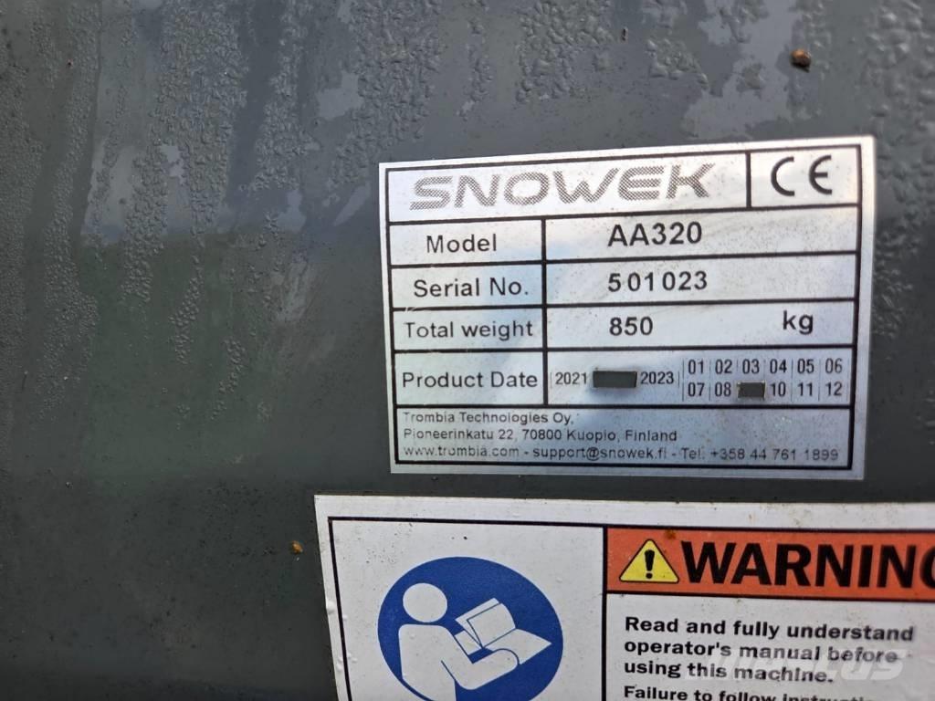 Snowek AA 320 Hóeltakarítók