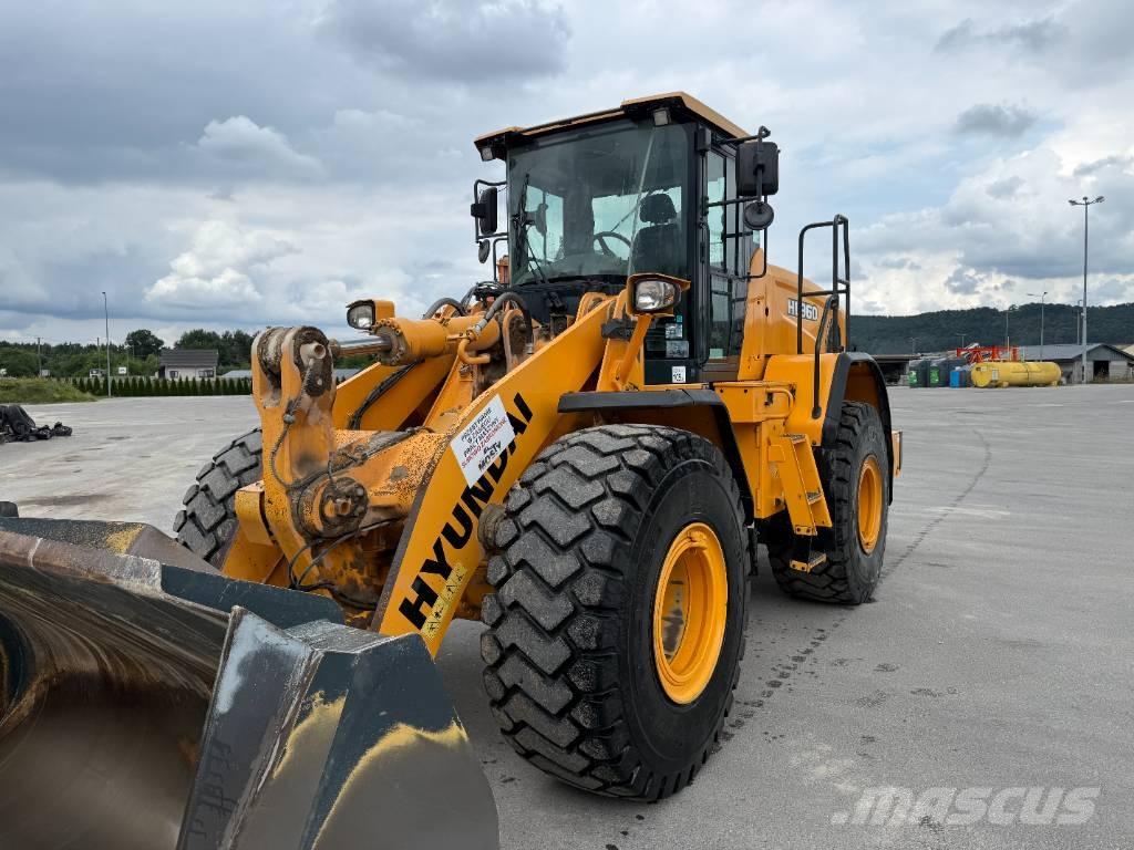Hyundai HL 960 Gumikerekes homlokrakodók