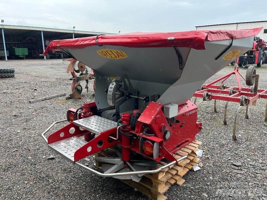 Bredal SGS 1500 Homok és Sószórók