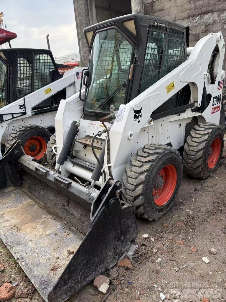 Bobcat S 300 Kompaktrakodók
