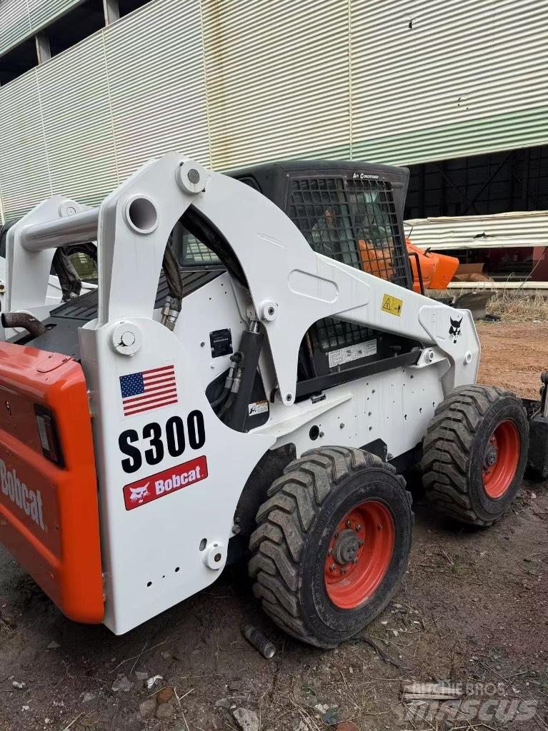 Bobcat S 300 Kompaktrakodók