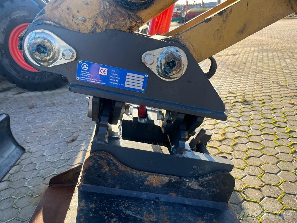 CAT 305.5 E2 Mini kotrók < 7t