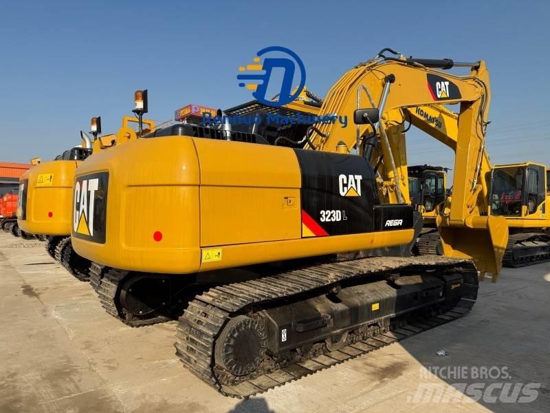 CAT 323D/323/323DL Lánctalpas kotrók