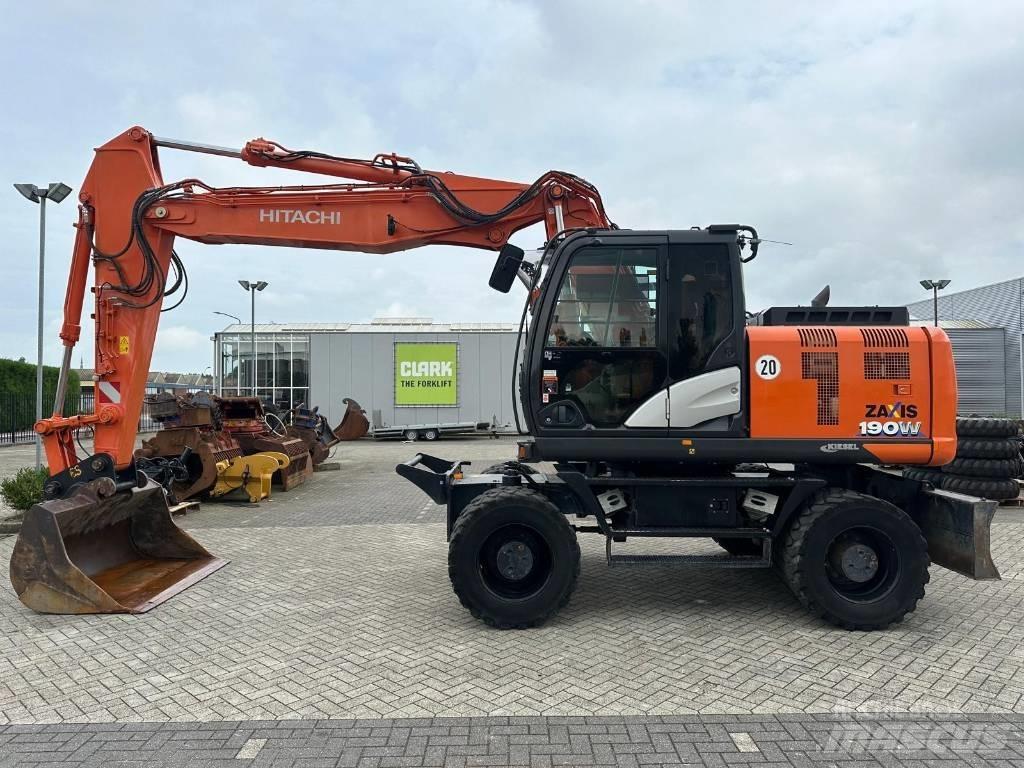 Hitachi ZX190W-6 Gumikerekes kotrók