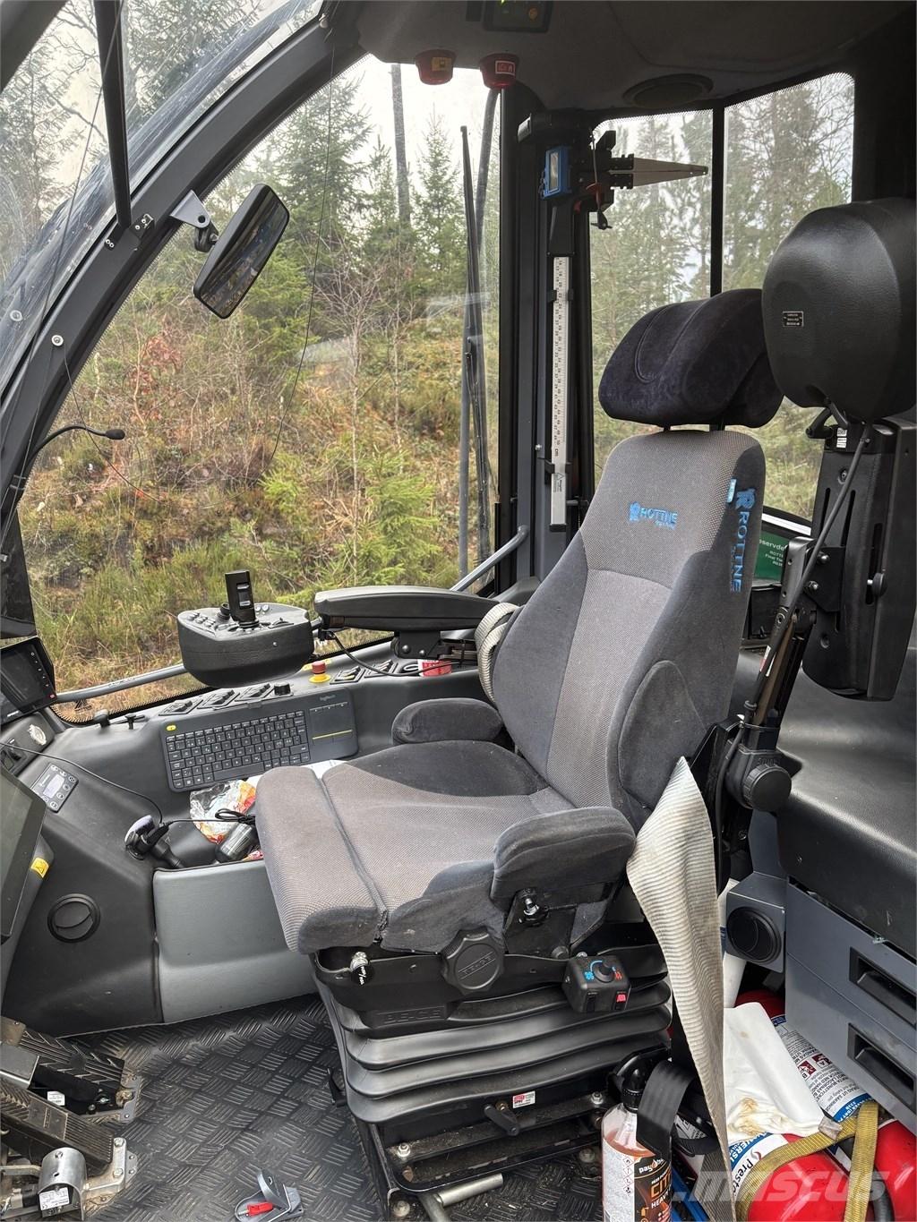 Rottne H8D Betakarítók