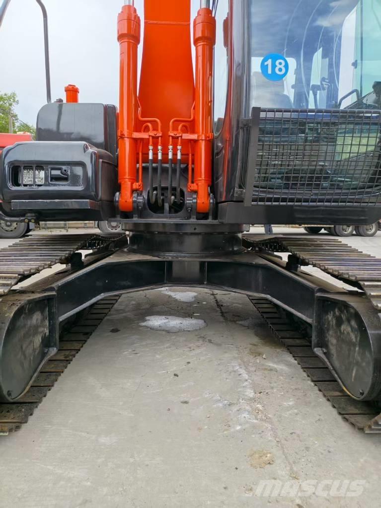 Hitachi ZX 120 Lánctalpas kotrók
