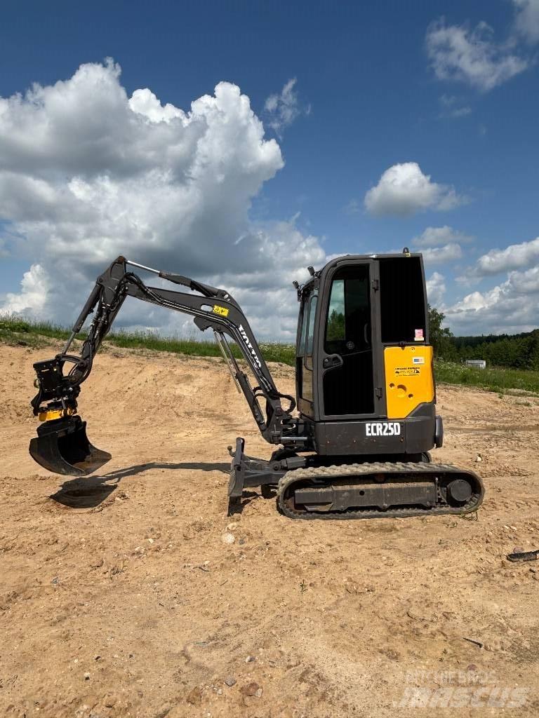 Volvo ECR 25 D Mini kotrók < 7t