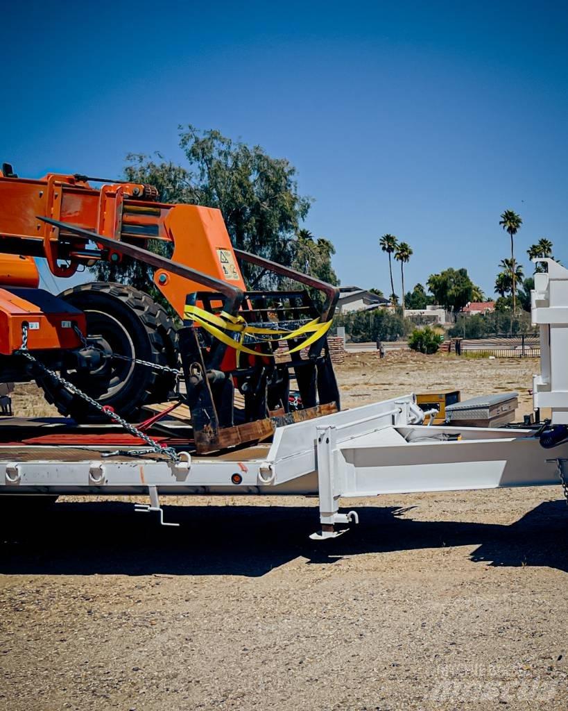  Pro-Trak Trailers Platós / Ponyvás pótkocsik