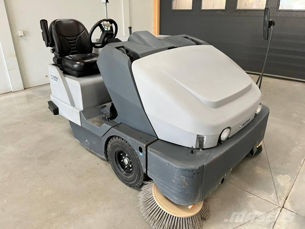 Nilfisk SW 8000 Beltéri takarító gépek